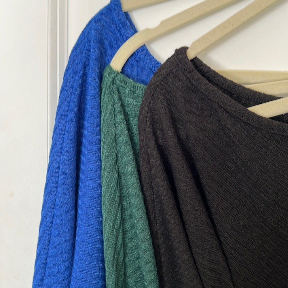 Nice sweater tops with drapery sleeves